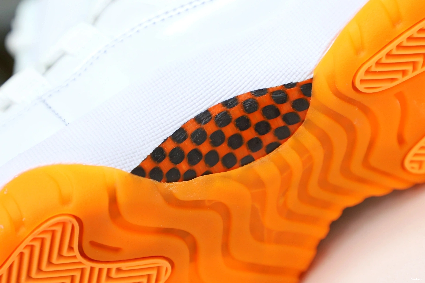 'BRIGHT WMNS 11 CITRUS' JORDAN LOW AIR RETRO 0711